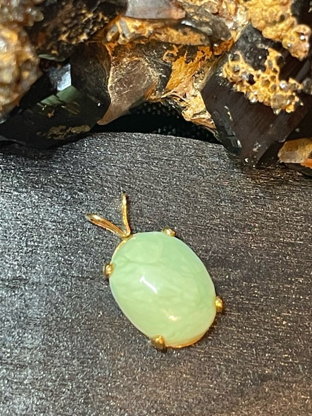 🌑14K GF Estate Jade Jadeite Gemstone Pendant🌑